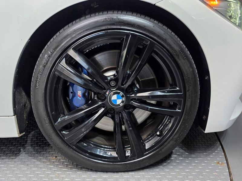 2017 BMW 4-Series 428i M Sport Convertible photo 5