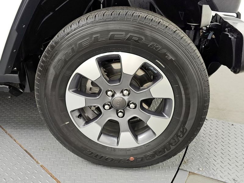 2023 Jeep Wrangler 2.0 Overland Power Top 4Door photo 5