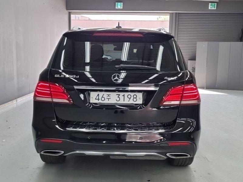 2017 Mercedes-Benz E-Class GLE350 d 4MATIC photo 4