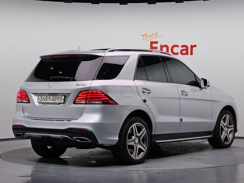 2016 Mercedes-Benz E-Class GLE350 d 4MATIC photo 2