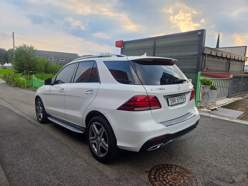 2016 Mercedes-Benz E-Class GLE350 d 4MATIC photo 2