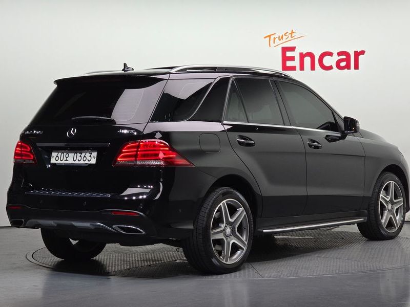 2016 Mercedes-Benz E-Class GLE350 d 4MATIC photo 2