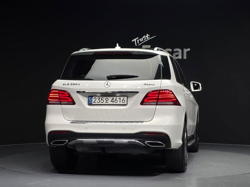 2017 Mercedes-Benz E-Class GLE350 d 4MATIC photo 4
