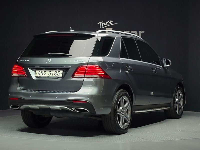 2017 Mercedes-Benz E-Class GLE350 d 4MATIC photo 2