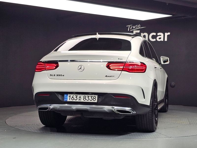 2017 Mercedes-Benz E-Class GLE350 d 4MATIC Coupe photo 4