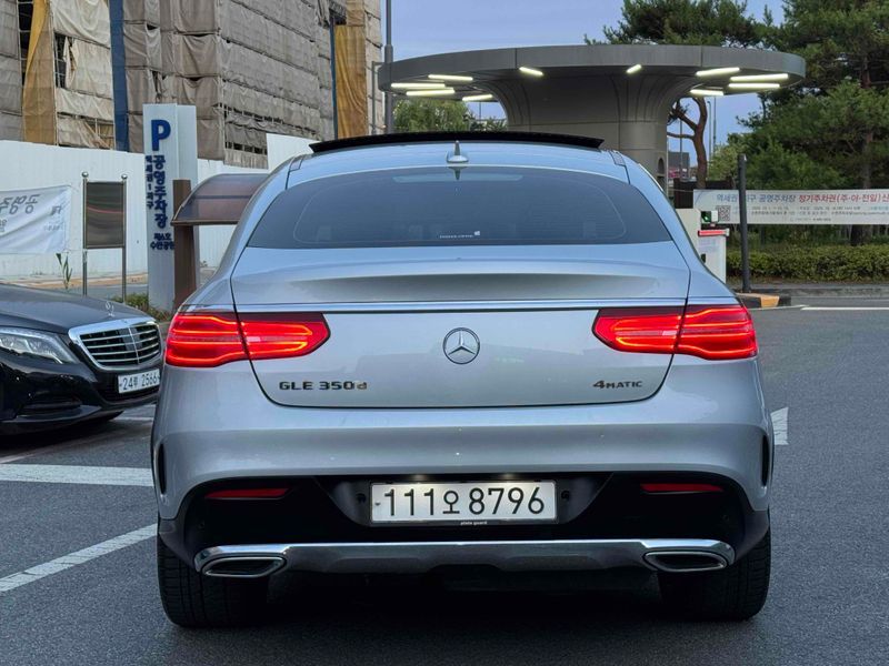 2017 Mercedes-Benz E-Class GLE350 d 4MATIC Coupe photo 4