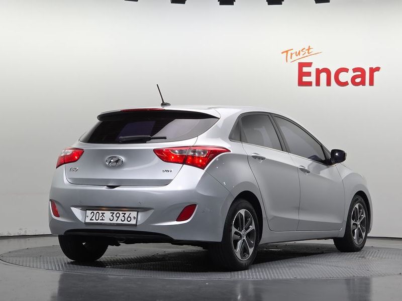 2016 Hyundai i30 Diesel 1.6 PYL photo 2
