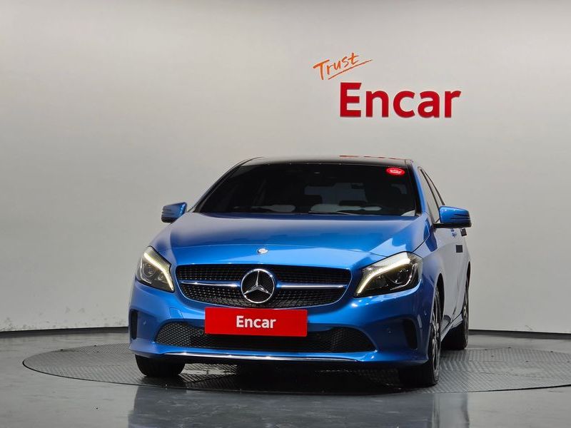2017 Mercedes-Benz A-Class W176 A200 photo 3