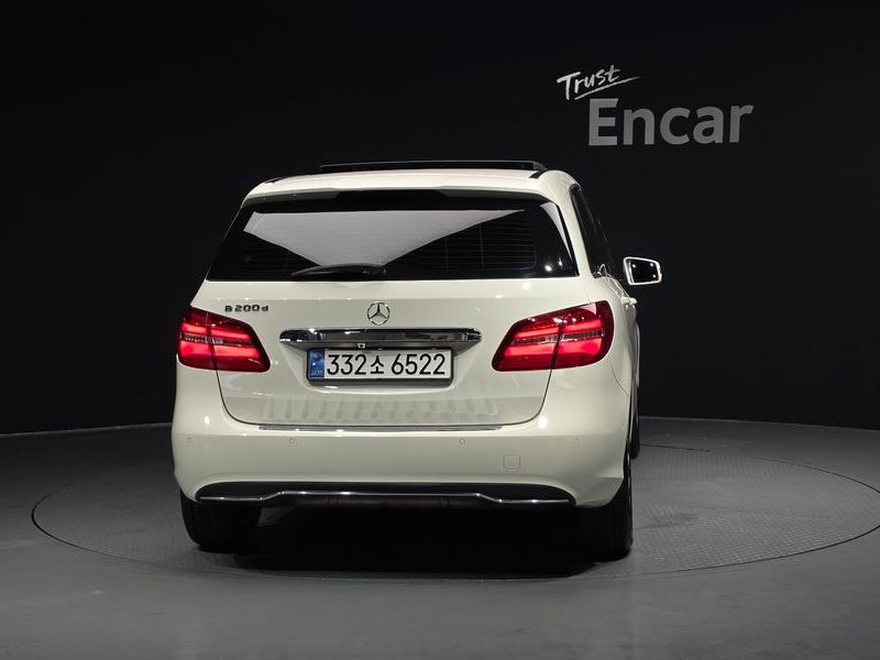 2017 Mercedes-Benz B-Class W246 B200 d photo 4
