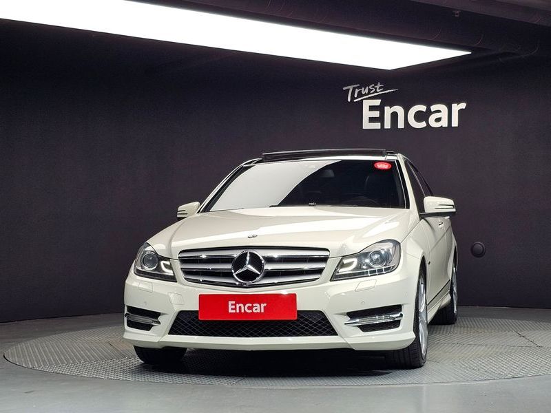 2012 Mercedes-Benz C-Class W204 C220 CDI BlueEFFICIENCY photo 3