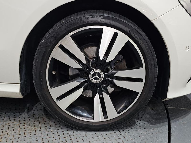 2018 Mercedes-Benz A-Class W176 A200 photo 5