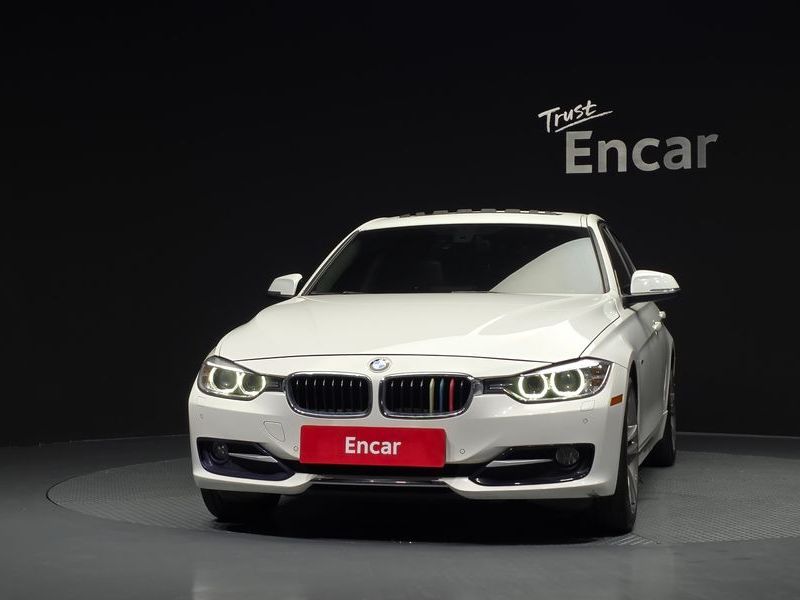 2012 BMW 3-Series 320d Sport photo 3