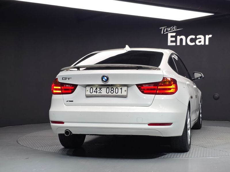 2015 BMW Gran Turismo GT 320d xDrive photo 4
