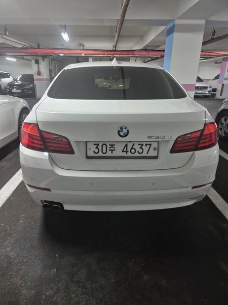 2013 BMW 5-Series 520d photo 3