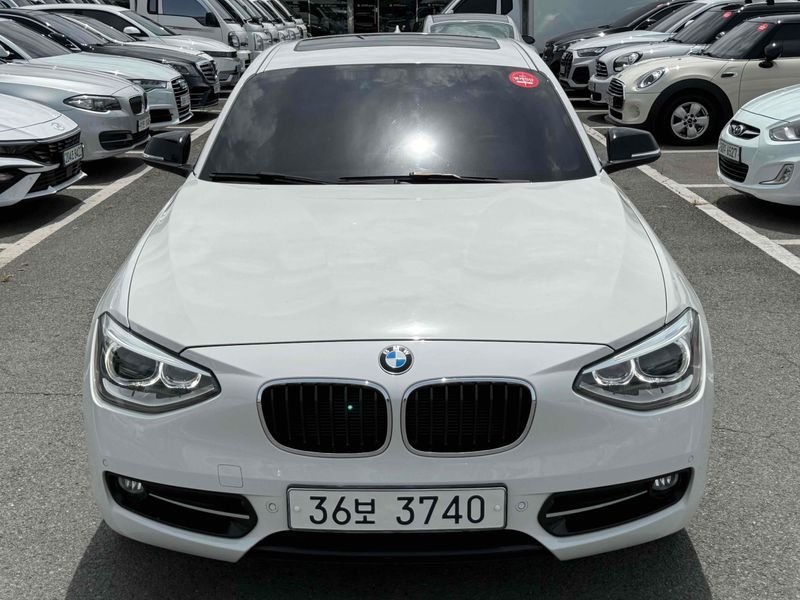 2015 BMW 1-Series 118d Sport 5Door photo 3