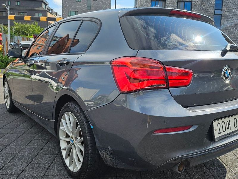 2016 BMW 1-Series 118d Sport 5Door photo 4