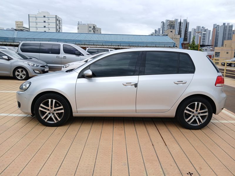 2012 Volkswagen Golf 6th Generation 2.0 TDI photo 3