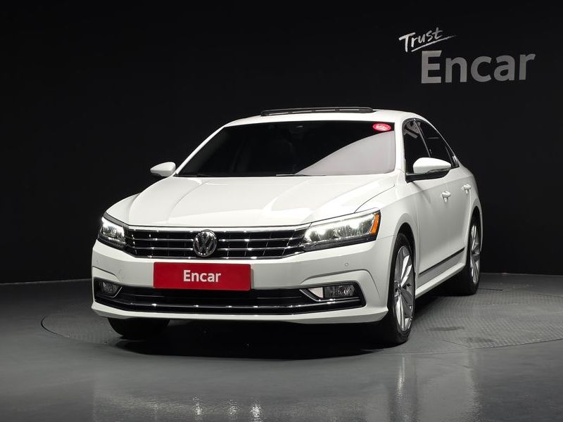 2018 Volkswagen Passat B8 2.0 TSI B7 photo 3