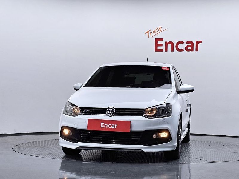 2016 Volkswagen Polo 1.4 TDI R-Line 5th photo 3