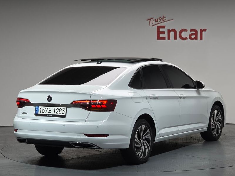 2021 Volkswagen Jetta 7th Generation 1.4 TSI Prestige photo 2