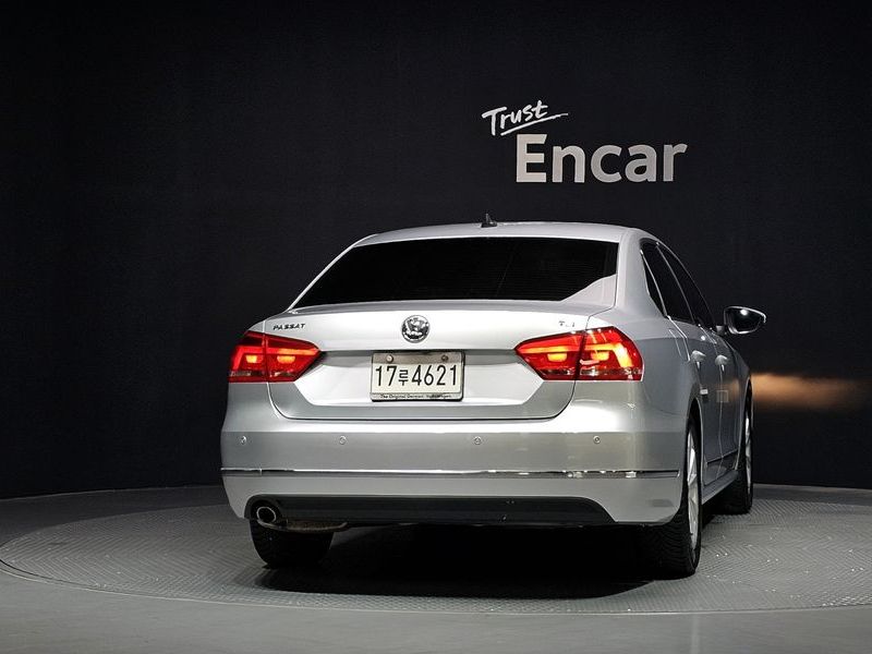 2015 Volkswagen Passat 1.8 TSI B7 photo 4