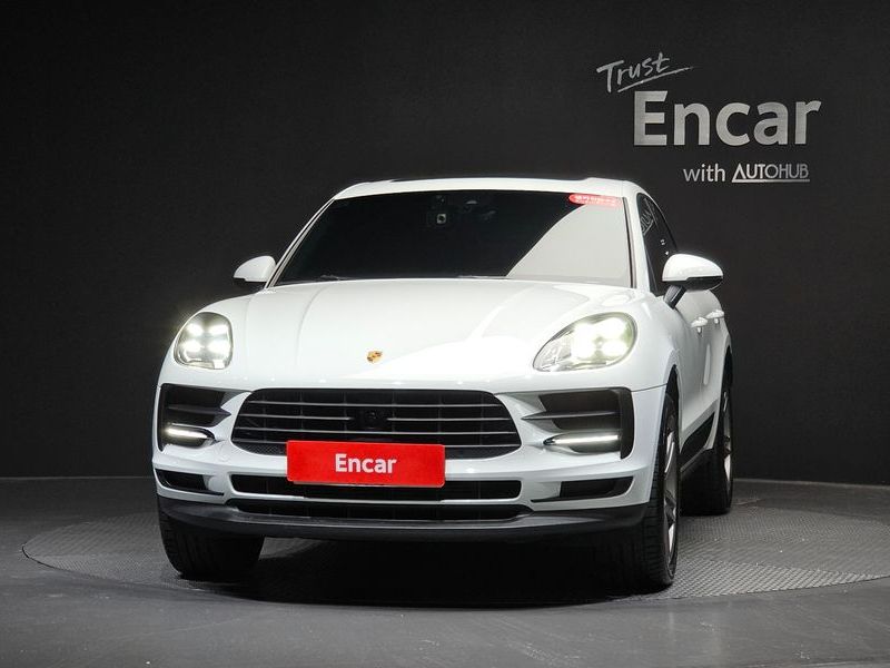 2021 Porsche Macan 95B 2.0 95B photo 3