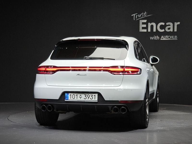 2021 Porsche Macan 95B 2.0 95B photo 4