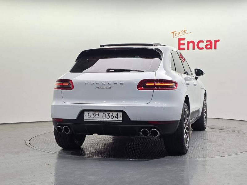 2017 Porsche Macan 95B 3.0 S Diesel 95B photo 4