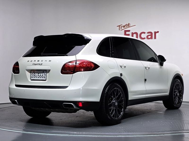 2012 Porsche Cayenne 958 4.8 S 958 photo 2