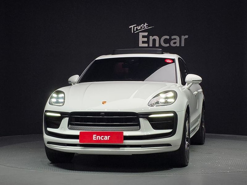 2022 Porsche Macan 95B 2.9 S photo 3