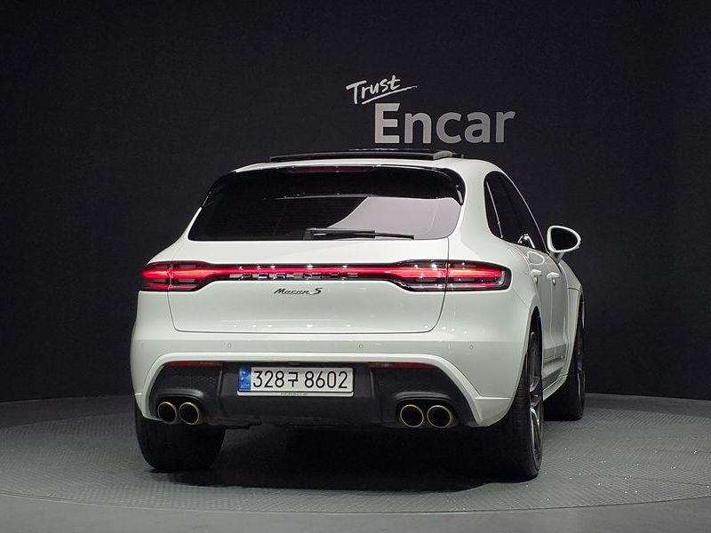 2022 Porsche Macan 95B 2.9 S photo 4