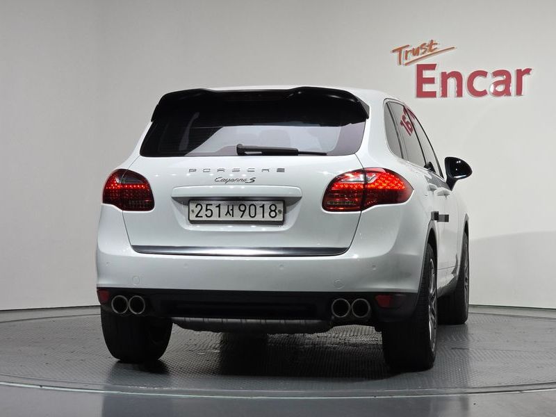 2012 Porsche Cayenne 958 4.8 S 958 photo 4