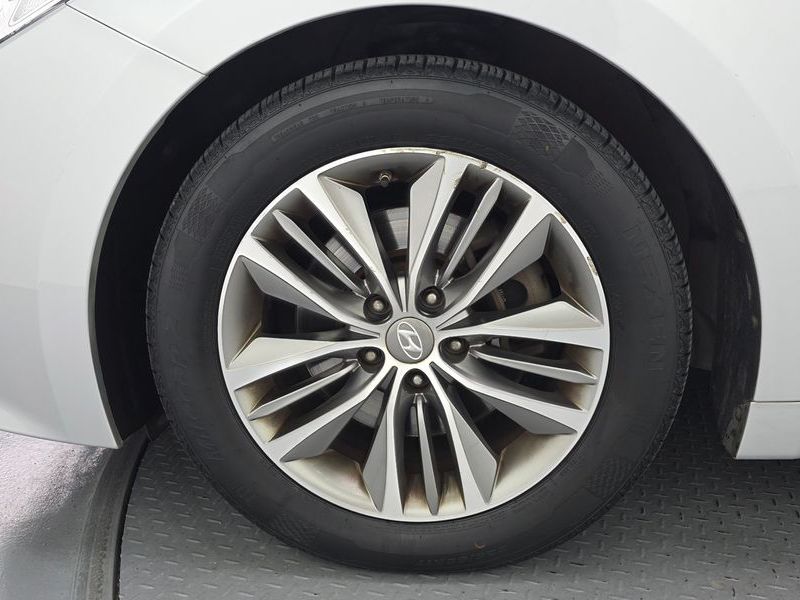 2015 Hyundai Grandeur HG HG220 Diesel Modern photo 5