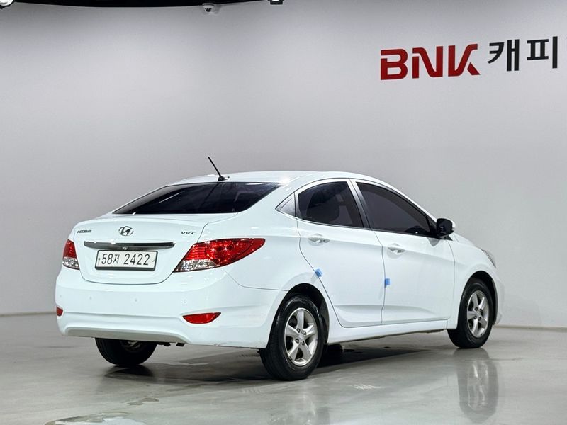 2014 Hyundai Accent 1.4 VVT Modern photo 2