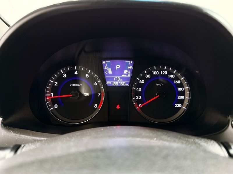 2014 Hyundai Accent 1.4 VVT Modern photo 5