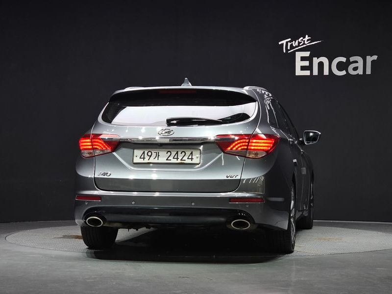 2015 Hyundai i40 1.7 VGT PYL photo 4
