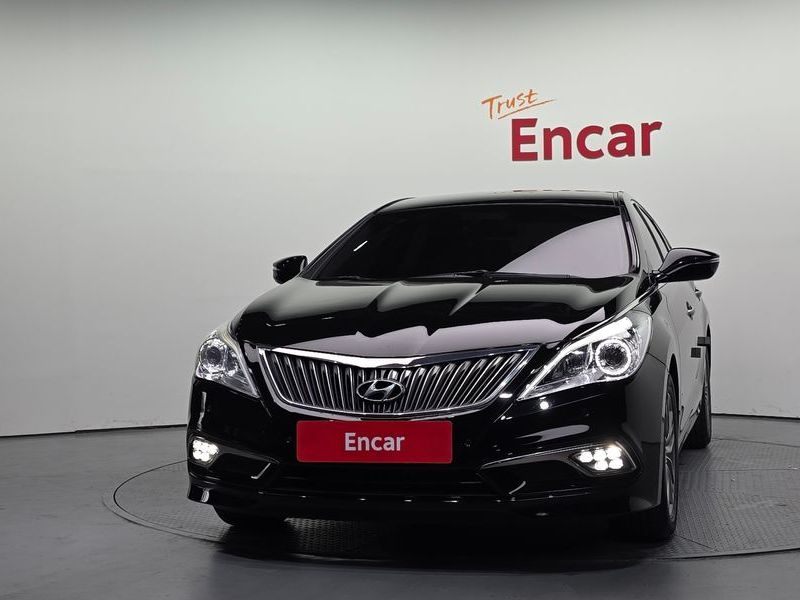 2015 Hyundai Grandeur HG HG240 Modern photo 3