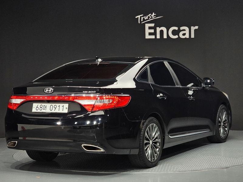 2013 Hyundai Grandeur HG HG300 Premium photo 2