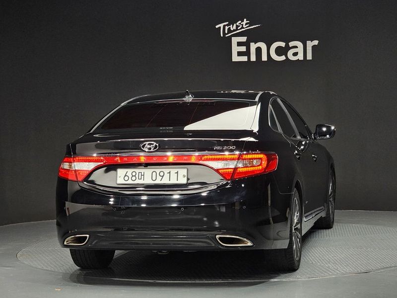 2013 Hyundai Grandeur HG HG300 Premium photo 4