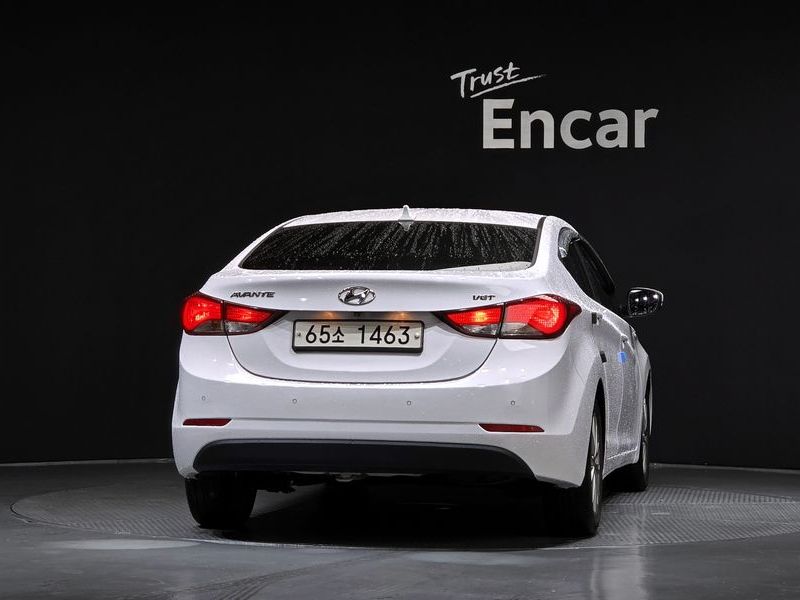 2014 Hyundai The New Avante MD 1.6 VGT Style photo 4
