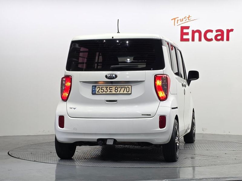 2015 Kia Ray VAN Deluxe photo 4
