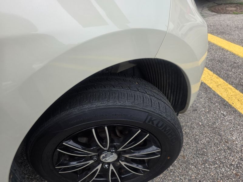 2015 Kia All New Morning JA VAN Deluxe photo 3