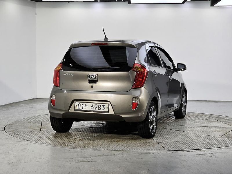 2015 Kia All New Morning JA Luxury photo 3