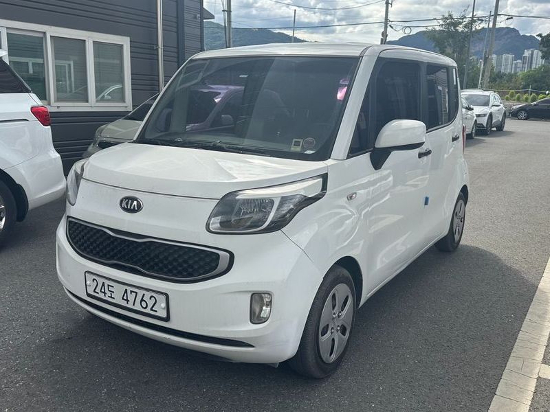 2013 Kia Ray VAN Deluxe photo 2