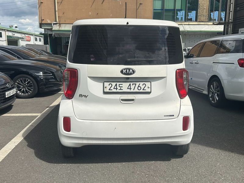 2013 Kia Ray VAN Deluxe photo 4