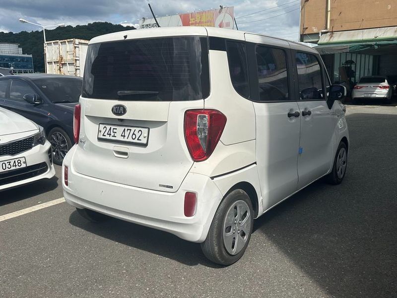 2013 Kia Ray VAN Deluxe photo 5