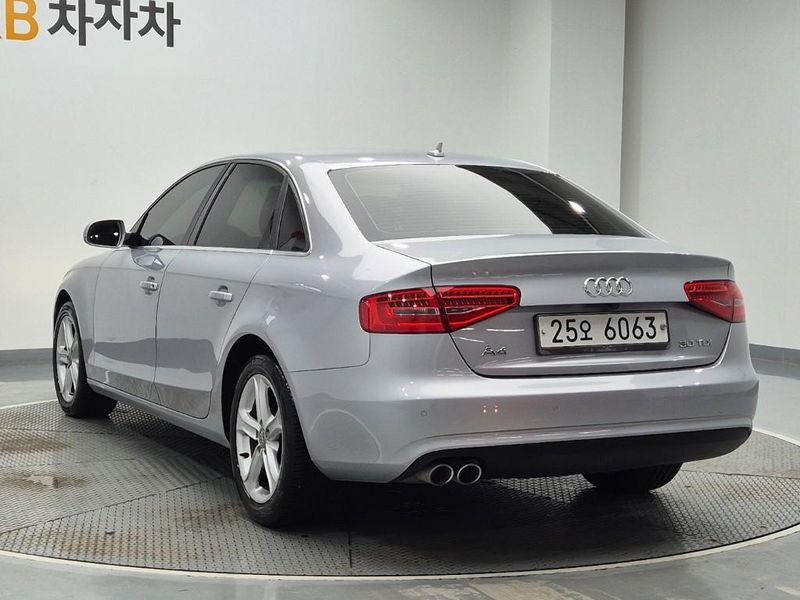 2015 Audi A4 30 TDI B8 photo 2