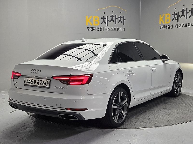 2019 Audi A4 B9 40 TFSI Premium photo 5