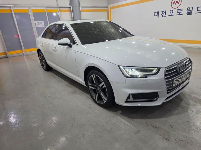 2019 Audi A4 B9 40 TFSI Premium photo 3