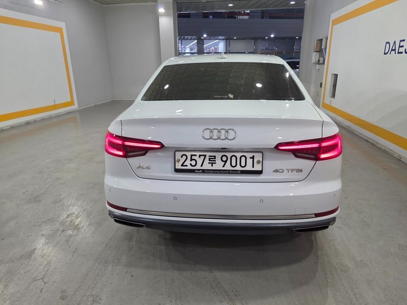 2019 Audi A4 B9 40 TFSI Premium photo 5
